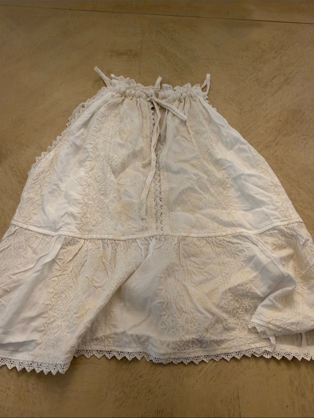 Francesca's Collections White Lace Trim Tank Top